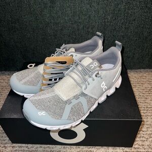 BRAND NEW ON CLOUD TERRY SILVER GRAY WHITE SNEAKERS SHOES SIZE 6.5